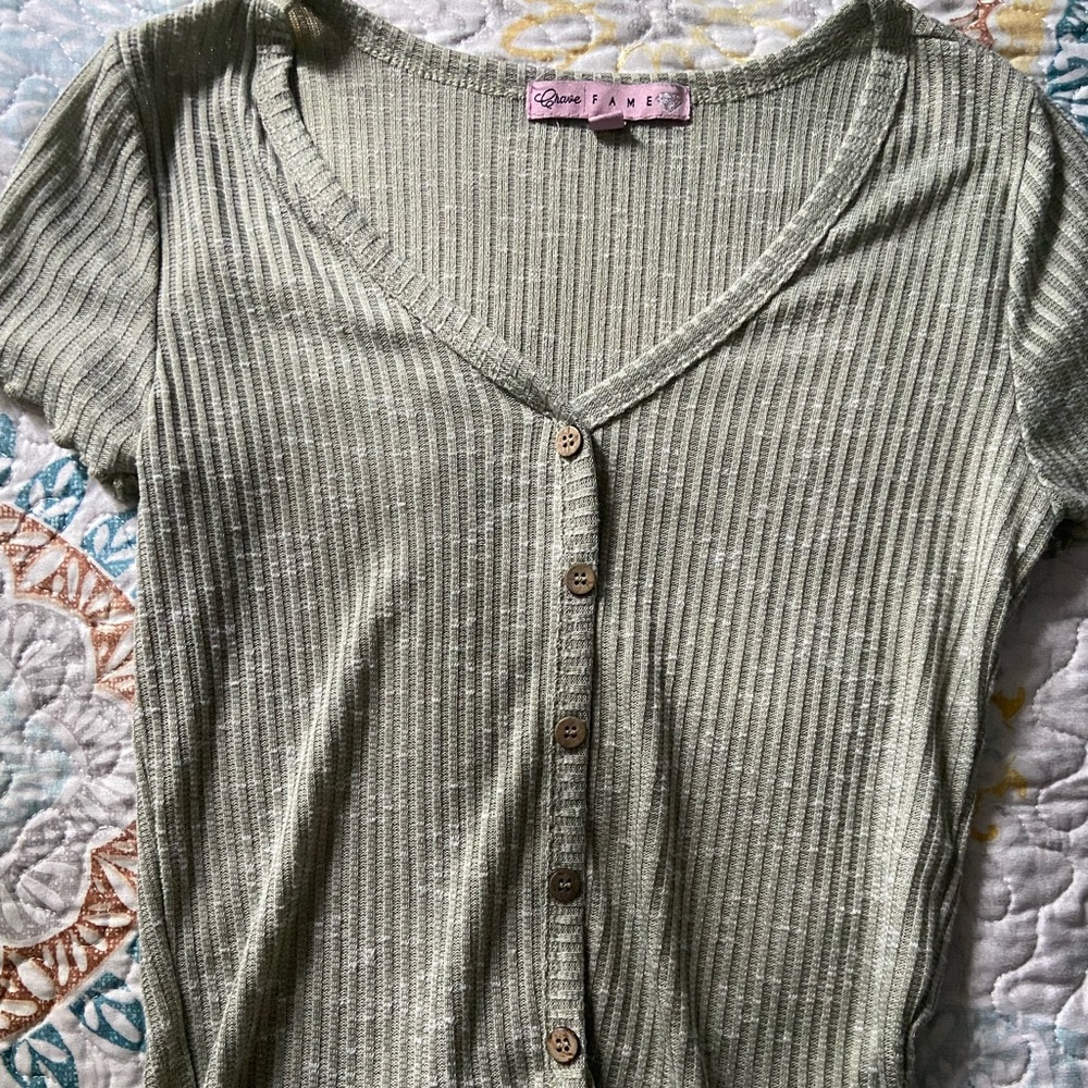 Crop top